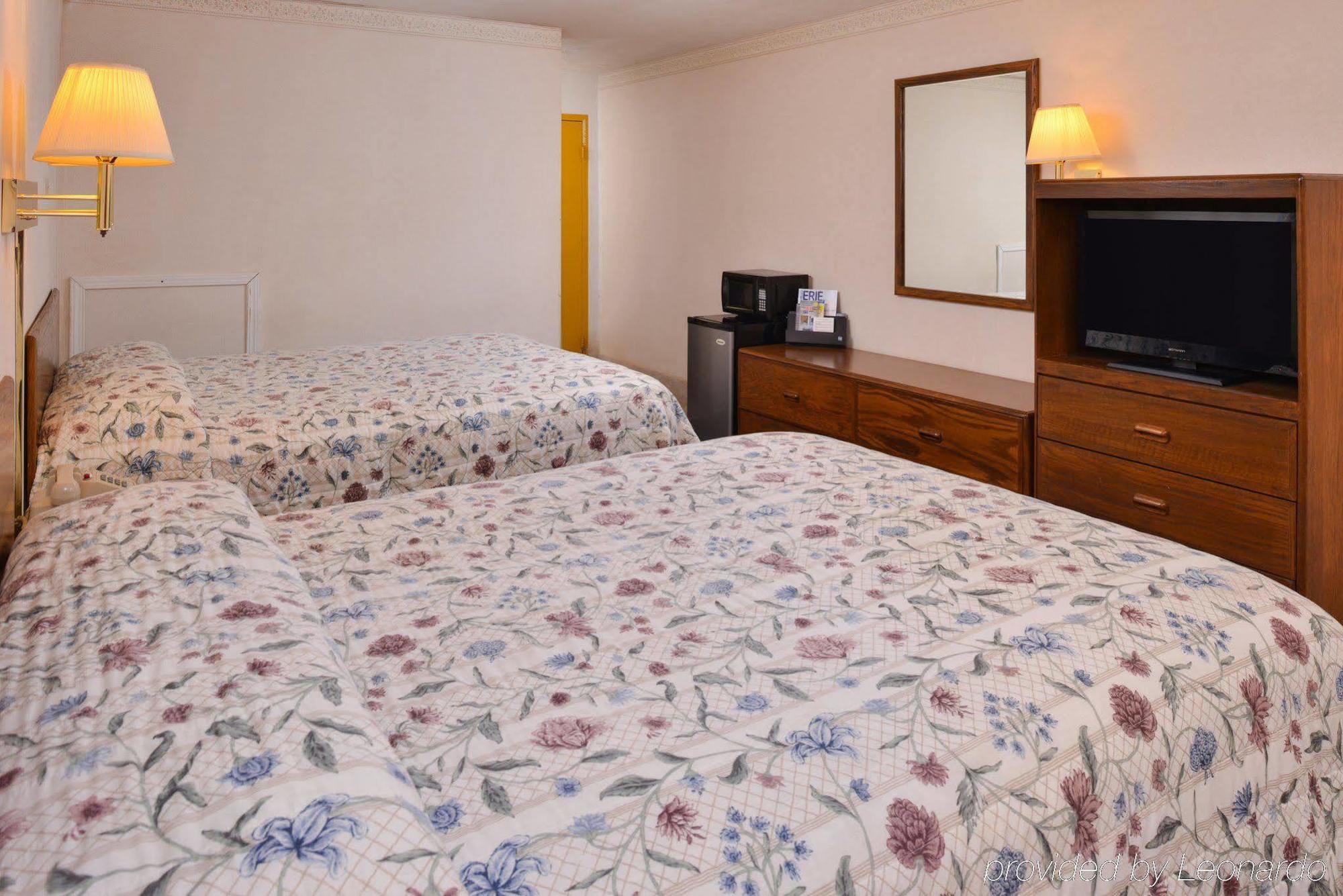 Red Carpet Inn North East Εξωτερικό φωτογραφία