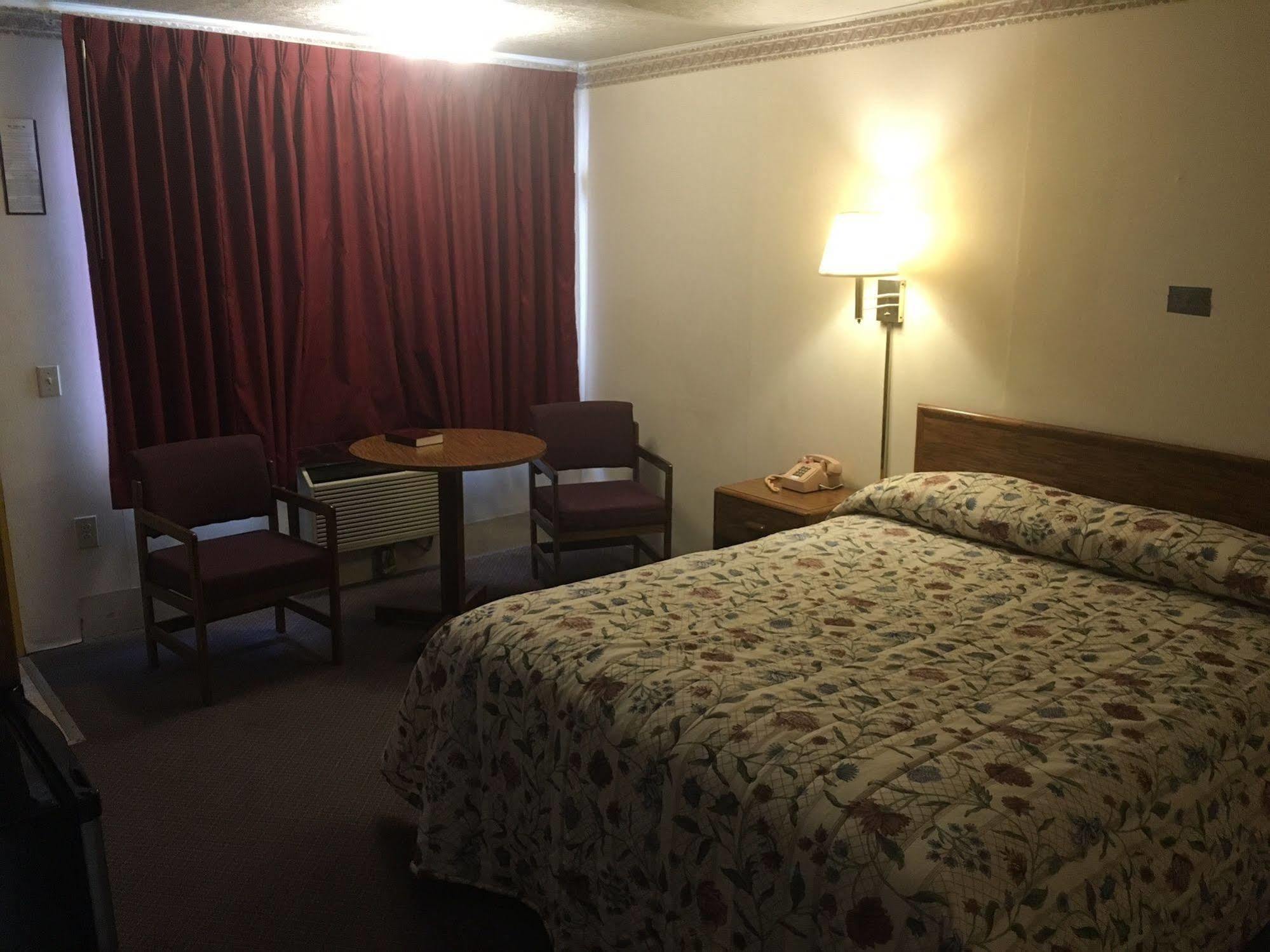 Red Carpet Inn North East Εξωτερικό φωτογραφία