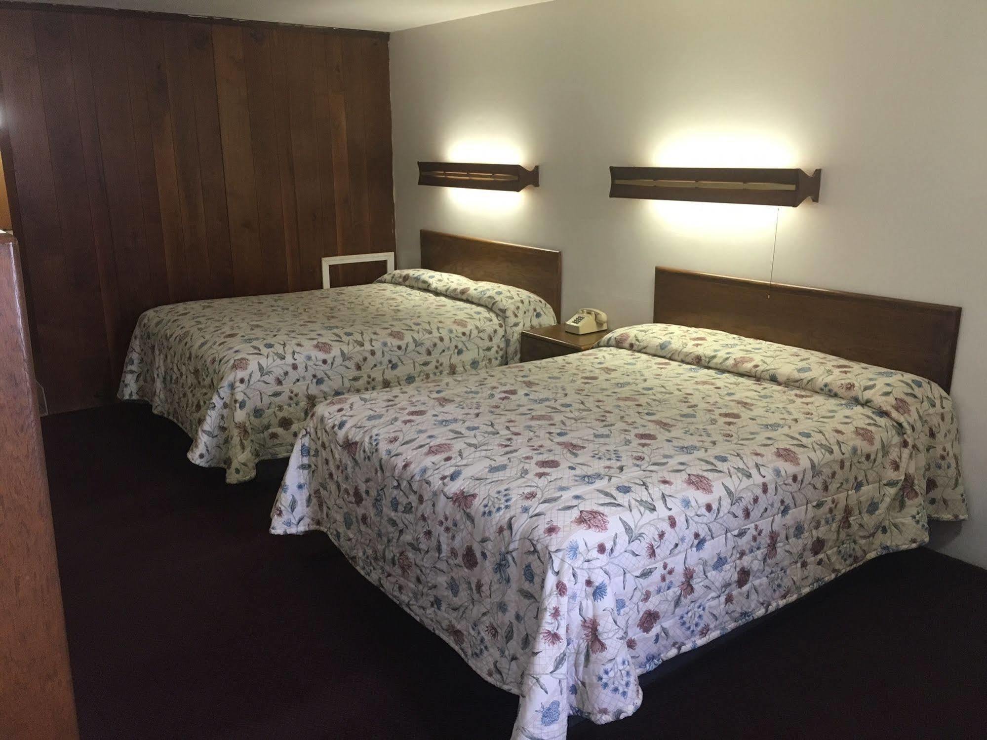 Red Carpet Inn North East Εξωτερικό φωτογραφία