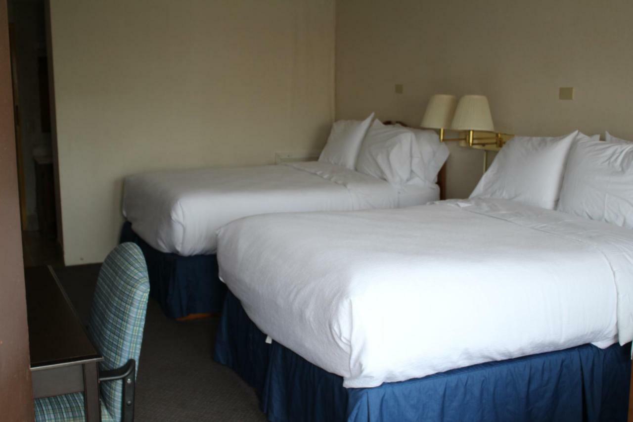 Red Carpet Inn North East Εξωτερικό φωτογραφία